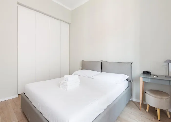 Guesthost - Washington Modern *