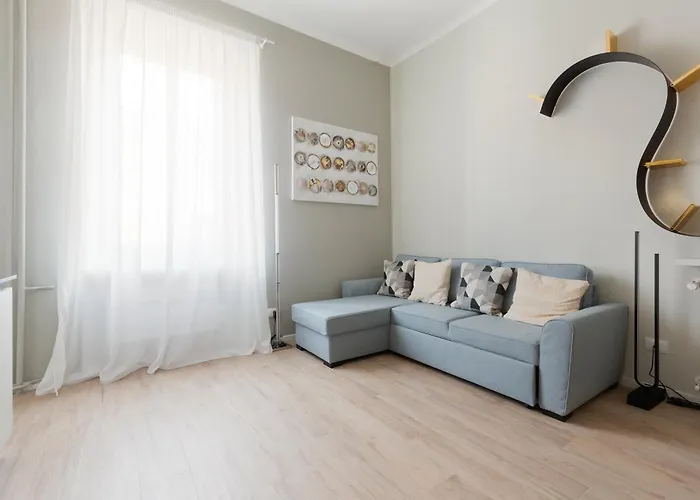 Guesthost - Washington Modern